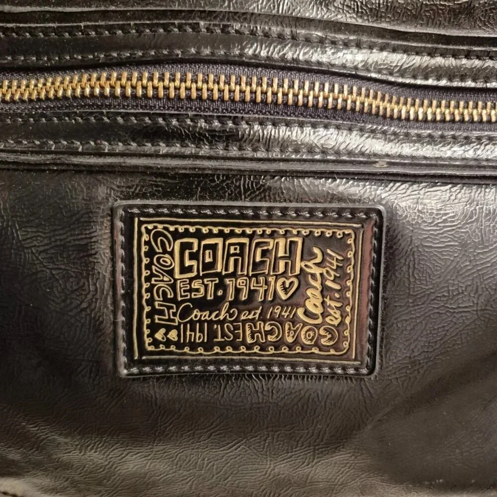 Coach Peyton Black Leather Hobo Bag F20108 Gold Hardware Zip Heart Charm